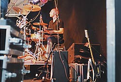 Siegen, 09.07.2003: Basti hat alles im Blick...