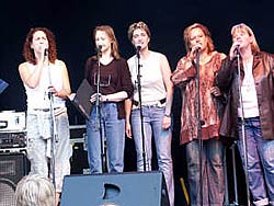 Siegen, 09.07.2003: The DJ-Ladies...